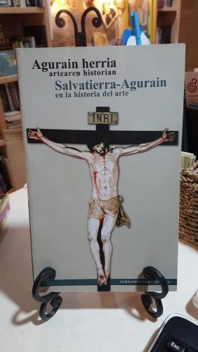Portada do libro de Agurain herria artearen historian = Salvatierra Agurain en la historia del arte