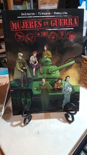 Portada do libro de Mujeres en Guerra