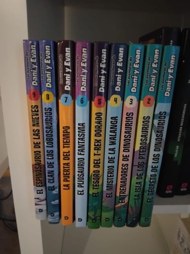 Portada do libro de Dani y Evan. 9 primeros tomos
