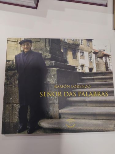 Portada do libro de Ramón Lorenzo. Señor das palabras