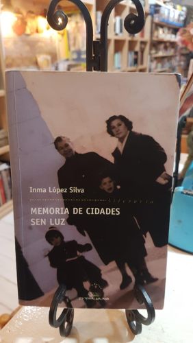 Portada do libro de Memoria de cidades sen luz (premio blanco amor 2007)