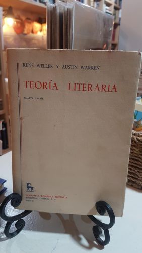 Portada do libro de Teoría Literaria
René Wellek y Austin Warren
