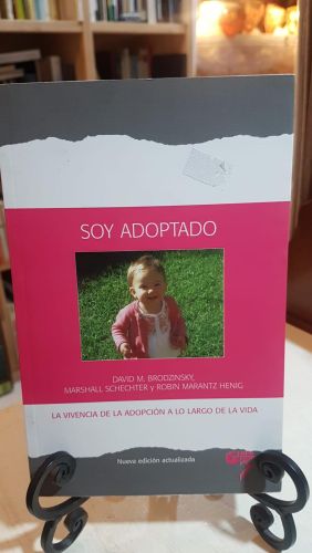 Portada do libro de Soy adoptado